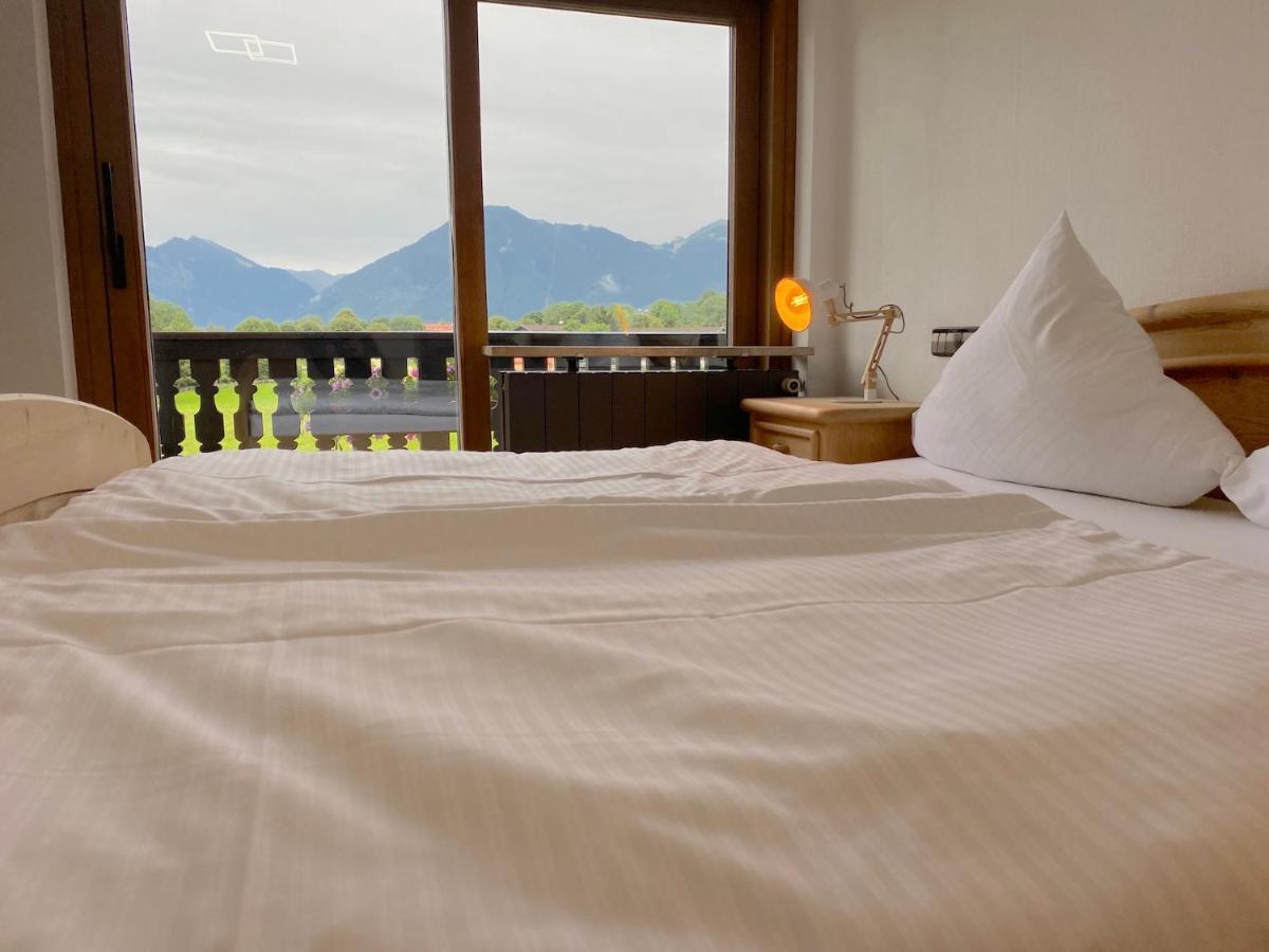 Grosszuegige Ferienwohnung Am Tegernsee Mit Suedbalkon Und Wallbergblick バート・ウィーゼ エクステリア 写真