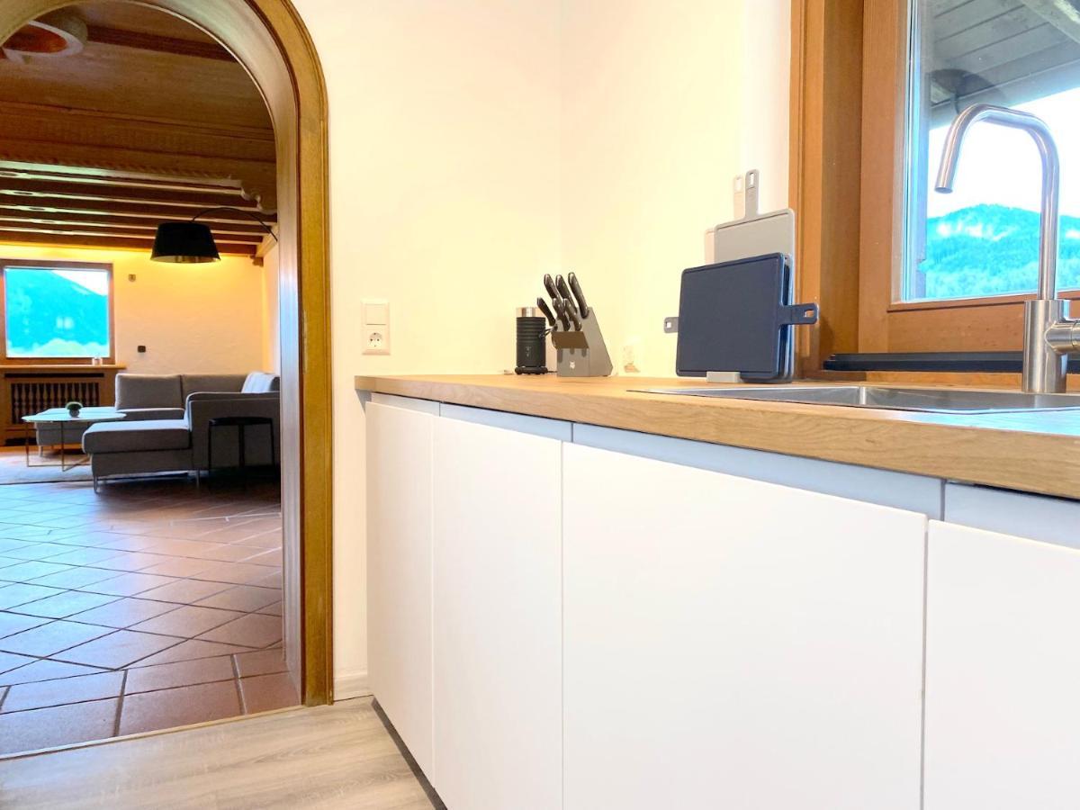 Grosszuegige Ferienwohnung Am Tegernsee Mit Suedbalkon Und Wallbergblick バート・ウィーゼ エクステリア 写真